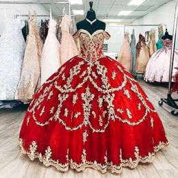 gold princess prom dresses Canada - Princess Red And Gold Quinceanera Dresses Off The Shoulder Ball Gown Prom Dress Appliques Lace Floor Length Evening Gowns Robe De Soiree Celebrity 15 Anos Vestidos