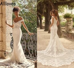 Sexy Off The Shoulder Mermaid Wedding Gowns Vintage Lace Appliqued V Neck Court Train Bridal Dresses Plus Size Bride Boho Trumpet Vestidos De Novia CL0566