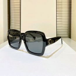 Shiny Black Dark Grey Square Sunglasses with Heart Women Fashion Summer Sunnies Oversize Sunglasses UV400 Eyewear