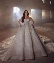Glitter Shiny Dubai Wedding Dress Off the Shoulder Pearls Bridal Gowns Sequined Long Train Formal Robe de mariee
