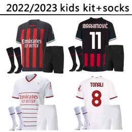 Soccer Jerseys 22 23 Ibrahimovic Kids Kit Socks Giroud Paqueta Romagnoli Brahim Theo Milan Football Shirt Hernandez Maillot