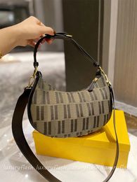 Women Designer Tote Clutch Bags Crescent Bag Handbag High Quality Hobo Casual Shoulder Crossbody Purse 2023 New Fashion Handbags with Letter