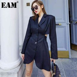 Women Black Hollow Out Pleated Backless Dress Lapel Long Sleeve Loose Fit Fashion Spring Autumn 1DD6408 210512