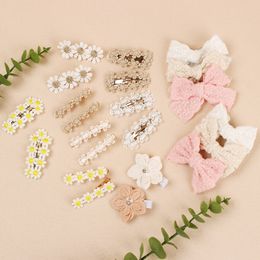 30pc/lot Daisy Flower Hair clips Newborn Baby Lace Embroidery Bows Kid Girl Flower Barrettes Girls Hairpin Hair Accessories Bulk