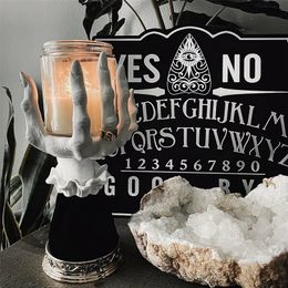 Halloween Resin Witch Hand Candlestick Creative Ghost Hand Haunted House Decoration Palm Candle Holder Art Crafts Ornaments 220809