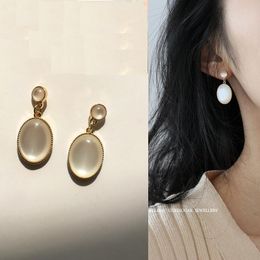 Clip-on & Screw Back Korean Style Ins Simple Water Drop Oval Earrings Lady Temperament White Moonlight Stone Ear Clip Geometric Shape Female