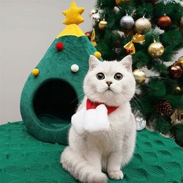 Christmas Tree Shape Dog Cat Bed House Soft Nest Pet Winter Warm Cave Tent Accessories 220323