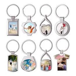 UPS Creative Clothes-shaped Blank Thermal Transfer Keychain Accessories Sublimation Blank Keychain Bag Ornaments Gifts C0817x
