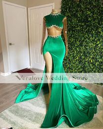 Green Velvet Prom Dresses 2022 Sexy Beads Slit Evening Party Dress Sheer Long Sleeves Meet Gala Black Girl Party Wear