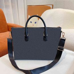 handbags Men Briefcase shoulder bags Crossbody laptop bag Designer bag mens Fashion all-match Casual retro High capacity handbag