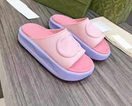 Sandali con plateau da donna 2022 ultime pantofole con suola spessa