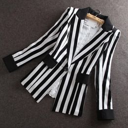 Women's Suits & Blazers High Quality 2022 Autumn Korean Slim Small Suit Jacket Women Black And White Striped Blazer Feminino