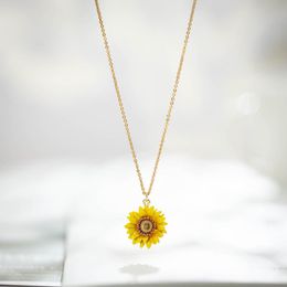 Pendant Necklaces Jaeeyin 2022 Arrivals Spring Jewelry Sunflower Necklace Hand Made Enamel Ethnic Cute Delicate Clavicle Chain Girlfriend Gi