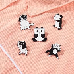 Creative cute cartoon animal reading Modelling series Brooch panda Penguin cat learning alloy metal badge