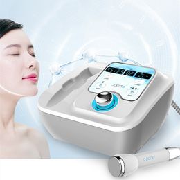 New D Cool Cryo Skin Cooling Device Skin Care Rejuvenation Pore Shrinking Hot Cold Hammer Electroporation Facial Machine for Spa Salon Use