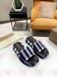 2022 Luxury Design women's plaid slippers Slides High quality brand sandals beach slippers fisherman shoes Size 35-41 with box