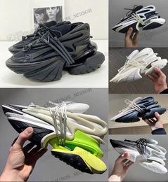 Moda Bullet Shoes Space Homens Mulheres Designer Sapatos Casuais Unicorn Cotton Metaverse Sneakers Trainers Runner Outdoor Spor W7pa#
