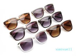 luxury- Promotion NEW Beach Summer Street cycling sunglasses fashion brand sunglasses women designer Fashion women 7 Colors 1581