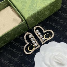 Cute Heart Ear Stud Shiny Diamond Earring Designer Pearl Stud Womens Classic Letter Earrings for Birthday Party