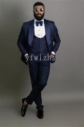 Handsome Embossing Groomsmen Shawl Lapel Groom Tuxedos Man's Suits Wedding/Prom/Dinner Man Blazer(Jacket+Pants+Vest+Tie) N006