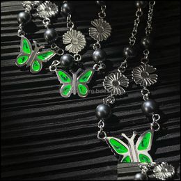 Pendant Necklaces Pendants Jewellery New Daisy Green Butterfly Black Pearl Necklace Niche Design Short Sweater Chain Clavicle Men And Women