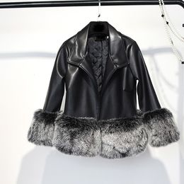 LANMREM Fashion Faux Fur Hemline Patchwork PU Leather Short Type Jacket Females Long Sleeve Black Coat Vestido YE97713 201030