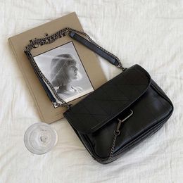 Z family wandering bag 2022 new fashion autumn and winter women's Bag Black Retro Single Shoulder Messenger rhombic Chain Handbag
