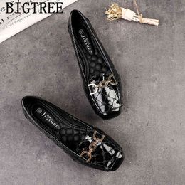 Loafers Women Creepers Harajuku Shoes Flat Leather Brand Luxury Zapatos Mujer 2022 Buty Damskie Ayakkabi220513