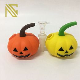 Mini Small Creative Pumpkin Silicone Smoking Pipes Accessories Glass Oil Burner Pipe Dab Rigs For Tube Tobacco Dry Herb AC115