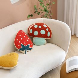 DUNXDECO Fruit Cushion Decorative Pillow Love Present Soft Cute Mushroom Strawberry Pearl Sofa Chair Bedding Decorating Coussin 220402