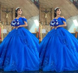 Royal Blue Hand Made Flowers Prom Sweet 16 Dresses Quinceanera Dress Off The Shoulder Floral Applique Beads Ball Gowns Formal Evening Gowns 2022