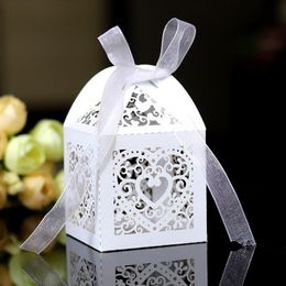 Gift Wrap 100Pcs Love Heart Laser Cut Hollow Carriage Favours Gifts Candy Boxes With Ribbon Baby Shower Wedding Party SuppliesGift