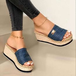 Womens High Heels Designer Sandal Thick Bottom Casual Shoes Ladies Leisure Summer Wedges Sandals Woman Shoes Women Platform Mules Slipper 278