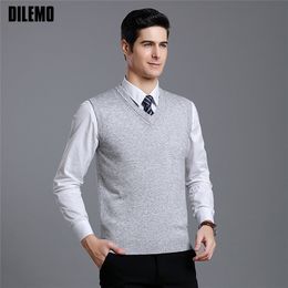 Fashion Brand Sweaters Mens Pullover Slim Fit Jumpers Knitting V Neck Vest Sleeveless Winter Casual Clothing Men 201224