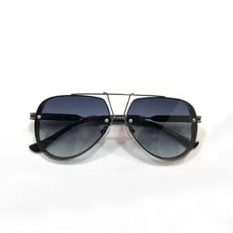 Cool Pilot Sunglasses Silver Grey Gradient Mens Glasses Gafas de sol 0306 Sun Shades UV Protection with Box
