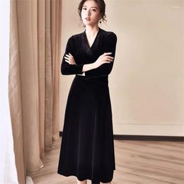 Solid Velvet Women's Dresses Autumn Long Sleeve V-Neck Slim Dress Plus Size Loose Elegant 2022 Fashion Vestidos S-6XL Casual