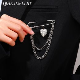 Fashion Chain Heart Brooch Paperclip Pin Silver Color Flower Pendant Tassel Couple Jewelry Gift Luxury Badge Friend Accessories