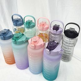 Big volume 2L Comes with a straw tumblers Gradient plastic water bottle mugs for home and outdoor with time capacity scale