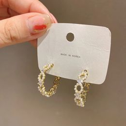 Dangle & Chandelier 2022 New Arrive Elegant Cute Shell Flower Hoop Earrings For Women Geometric Circle Boucle d'oreille Jewellery Gifts