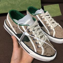 The latest men women tennis 1977 sneakers withwebbing green and red cotton inluxe fashion casual coach design 56889