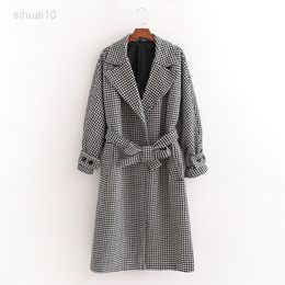 New Plaid Wool Overcoat Autumn Winter Women Jackets Fashion Jacket With Belt Large Size Temperament Long Jacket L220725