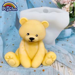 3D Sitting Bear Silicone Mold For Handmade Candle Soap Aromatherapy Making Mould DIY Decoration Crafts Form Baking Cake Tools 220721