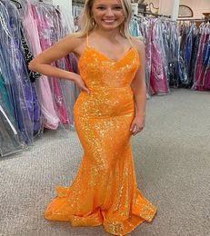 Sparkly Orange Sequin Mermaid Prom Dresses 2022 Sexy V Neck Bling Long Evening Dress Cross Back Night Dinner Wear Special Occasion Gala Vestidos Party Formal Gowns