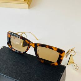Trendy Polarized Sunglasses For Women Retro Womens Oversized Square Cat Eye  Sun Glasses UV Protection SJ2206-(Milky Violet)