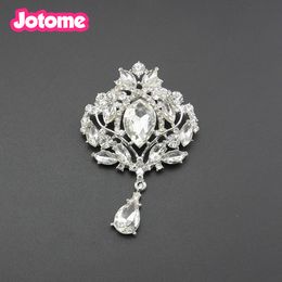 100PCS/Lot Fashion Classic Rhinestone Waterdrop Shape Crystal Brooches Clear Arylic Brooch Pin For Women