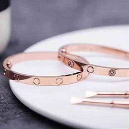 Fashion classic letter C Bangle for men and women to send lover diamond gold party all-match bracelet jewelry gift engagement190n
