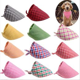 Dog Apparel Classical Plaid Dog Bandana Holiday Dog Puppy Bandanas Plaid Pattern Dogs Triangle Scarf for Small Medium Pets