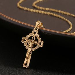 Pendant Necklaces Religious Jewellery European And American Christians Cross Jesus Heart Shaped Women's Necklace Holiday GiftPendant