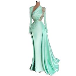 Green Light Mermaid Prom Dresses Long Sleeves Portrait Shoulder Lace Puff Satin Sequins Diamonds Chic Appliques Party Gowns Plus Size Custom Made