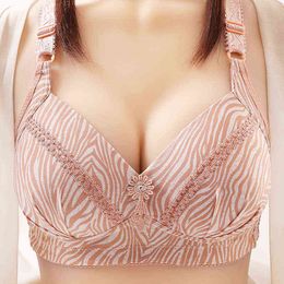 New Large Size Tiger Stripe Print 3/4 Smooth 36-42 C Cup Women Wireless Bra Adjustablecting Push Up bras Female Sexy Lingerie L220726